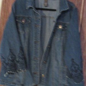 Avenue Denim size 22 / 24 Denim Jacket with embroidered scalloped sleeves